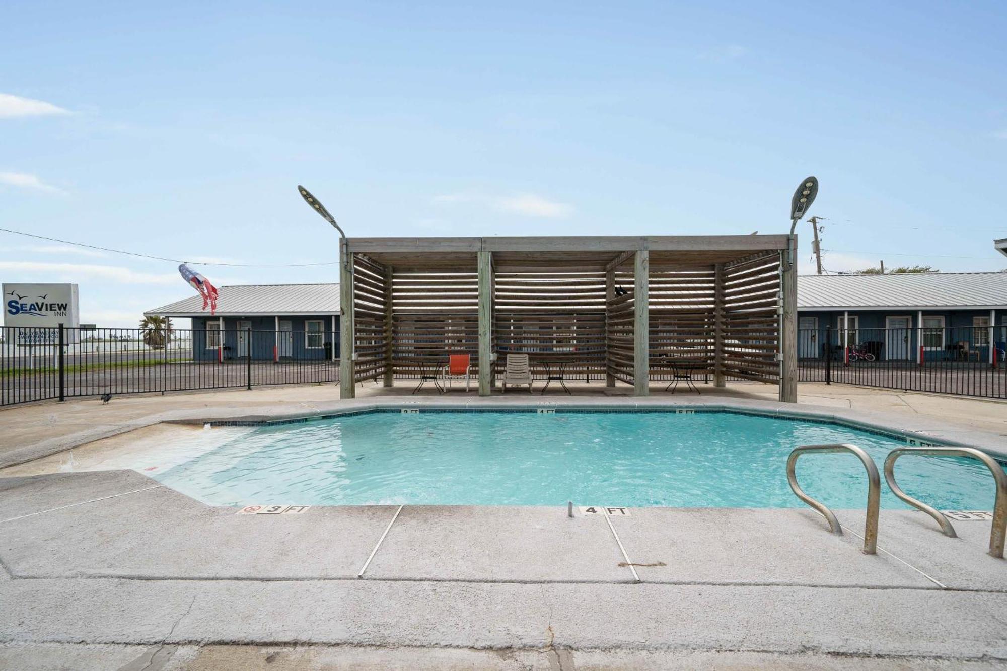 Oyo Hotel Rockport- Bay View Exterior photo